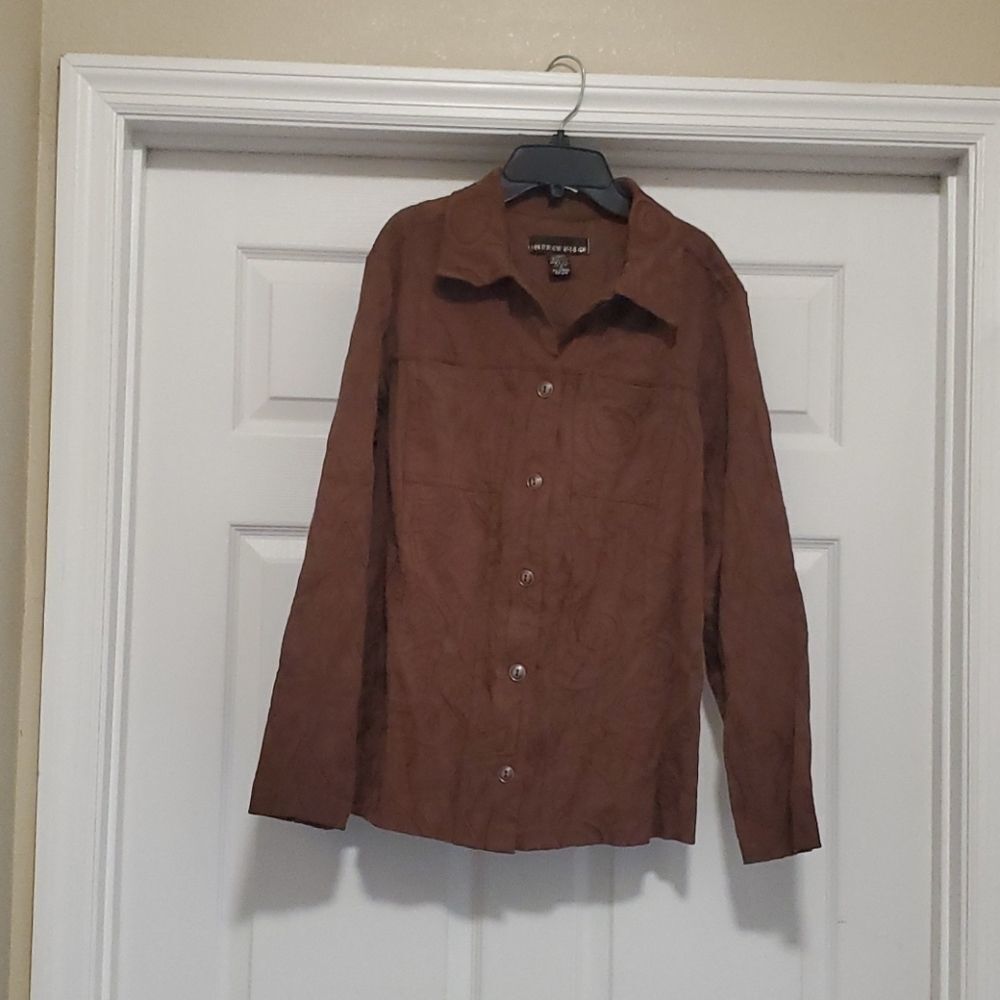 👍Mirror image brown long sleeve button down…